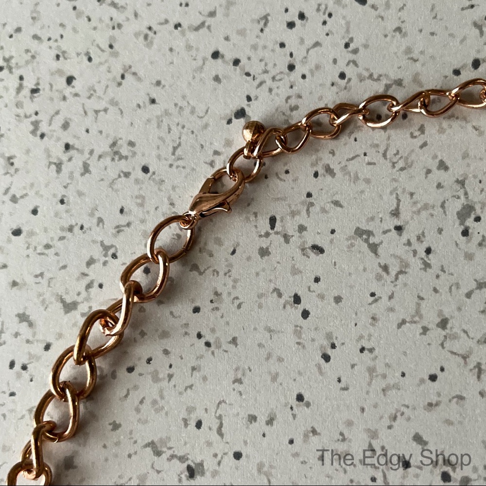Sophia & Kate | Geometric Beaded Twist Necklace - Picture 3 of 4